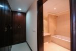 Spacious Three Bedroom Apartment In Bay La Sun (Marina Tower) with Canal View-thumb image2
