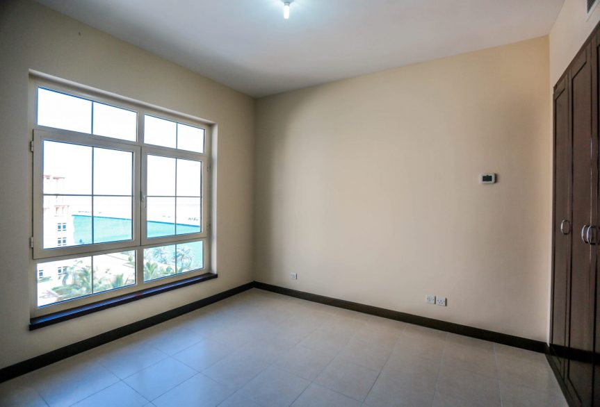 Three Bedroom Apartment In Bay La Sun (Marina Tower) with Canal View-big2