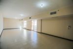 Spacious Three Bedroom Apartment In Bay La Sun (Marina Tower) with Canal View-thumb image1