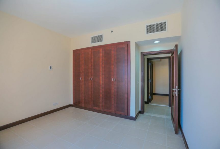 Three Bedroom Apartment in Bay La Sun (Marina Tower) with Direct Pool Access-big6